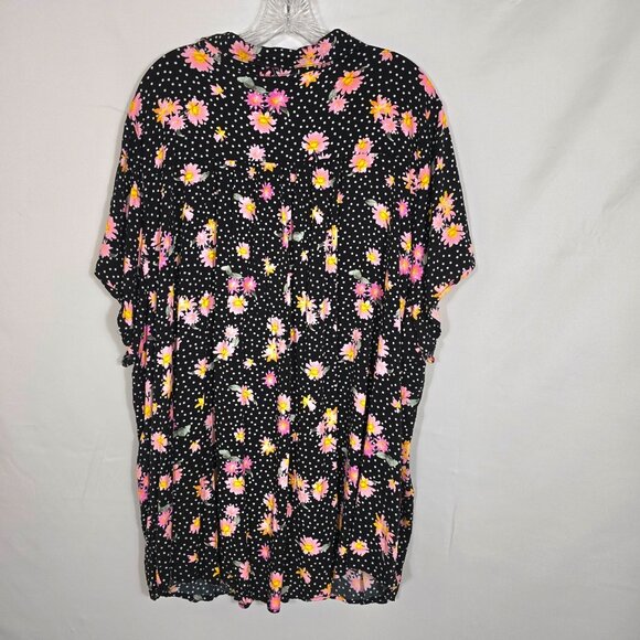 Torrid Womens Plus Size Floral Top Blouse Sz 6XL Short Sleeve Polka Dot Stretch - Picture 2 of 7